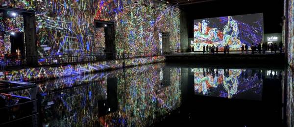 Bordeaux, Day 3: Day Trip to Bordeaux, Interactive Display at Bassins des Lumières